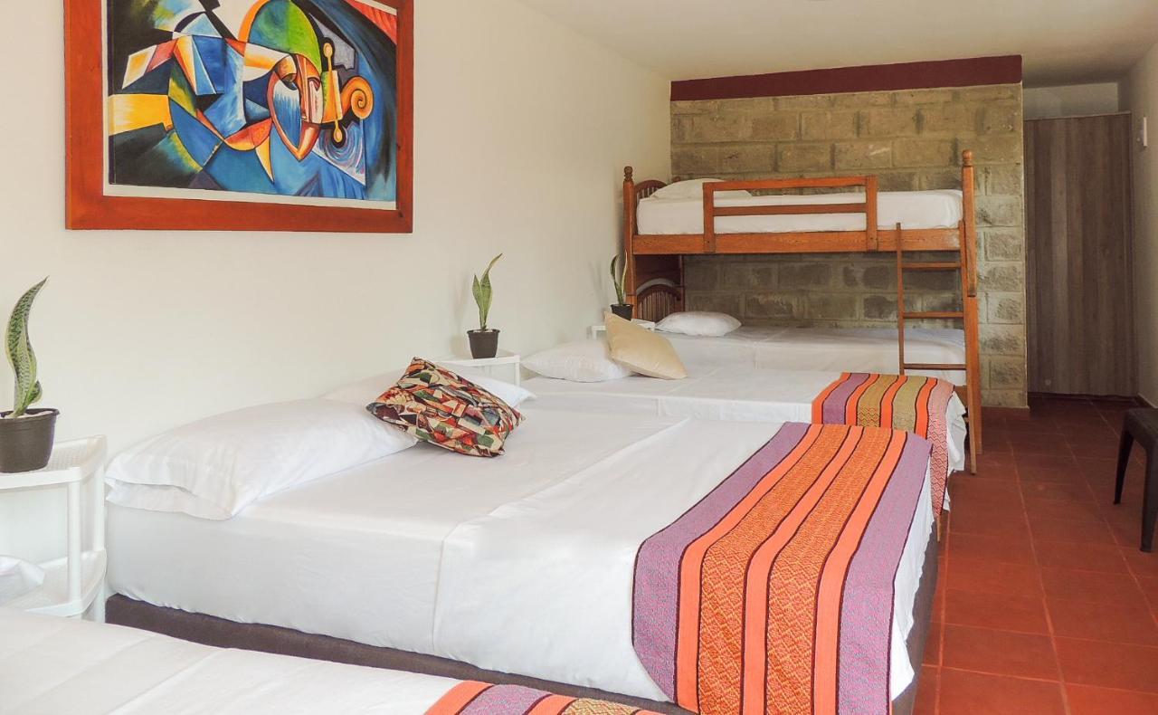 Hotel Portoazul Casa De Playa à Puerto Colombia Extérieur photo